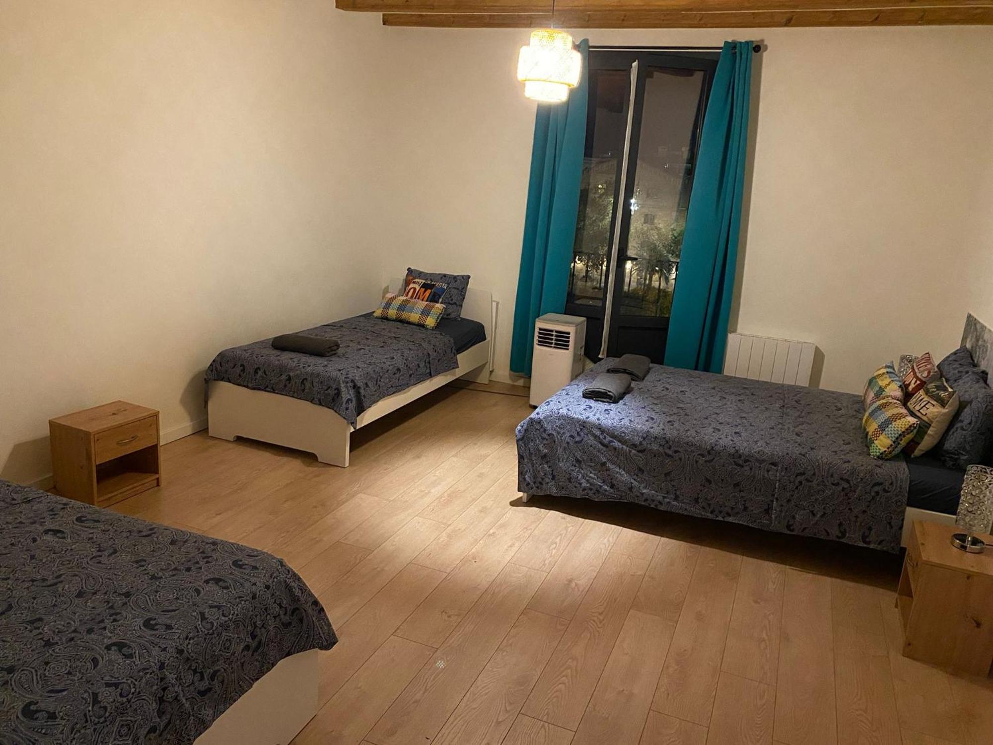 Albergue Crisqueen Flat Barcelona
